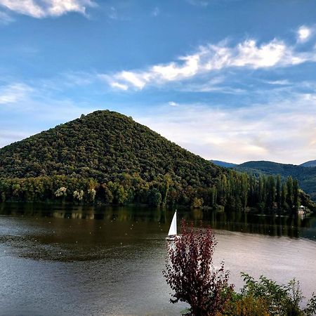 Le Finestre Sul Lago Piediluco Exteriör bild