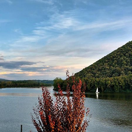 Le Finestre Sul Lago Piediluco Exteriör bild