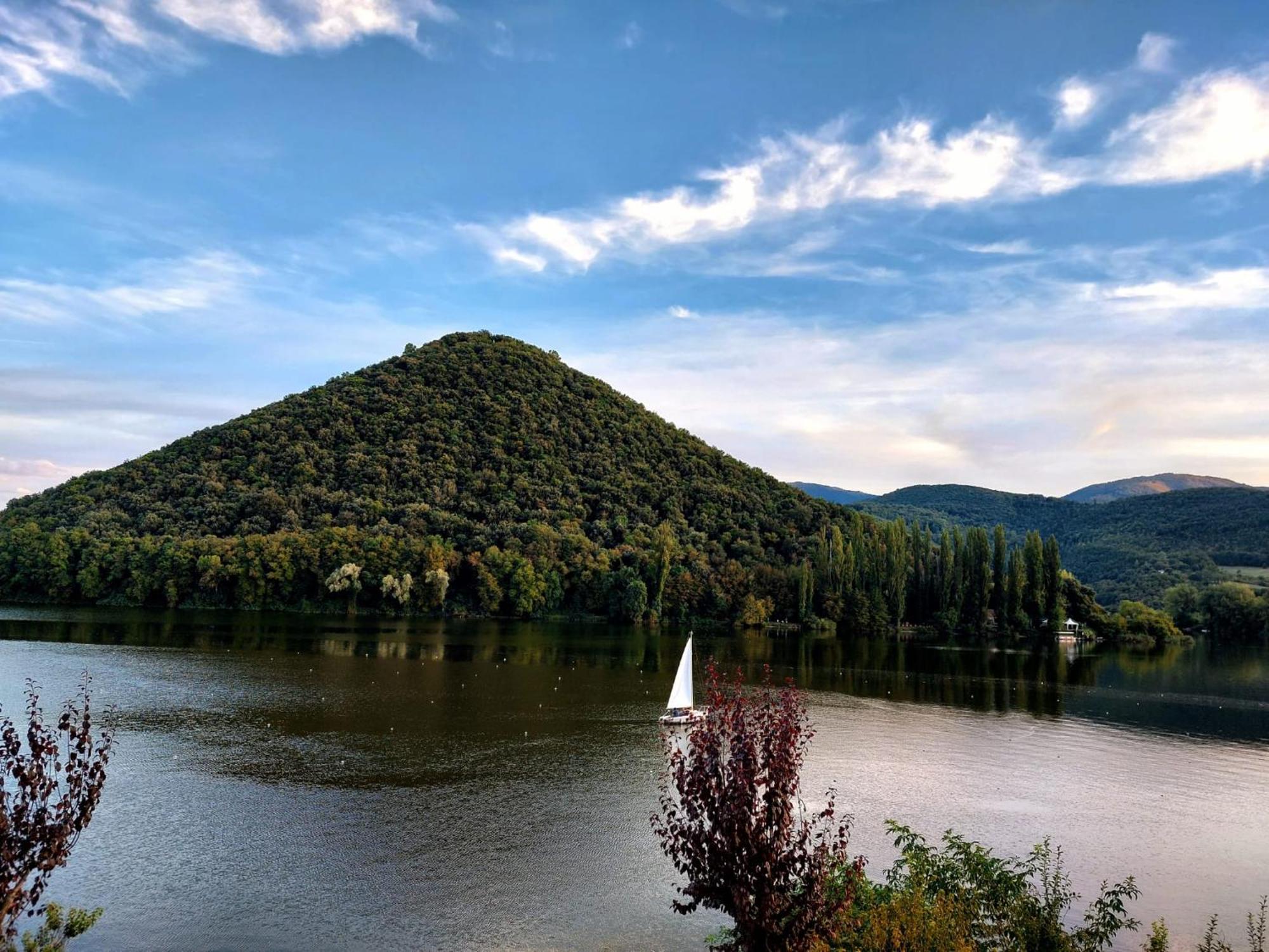 Le Finestre Sul Lago Piediluco Exteriör bild