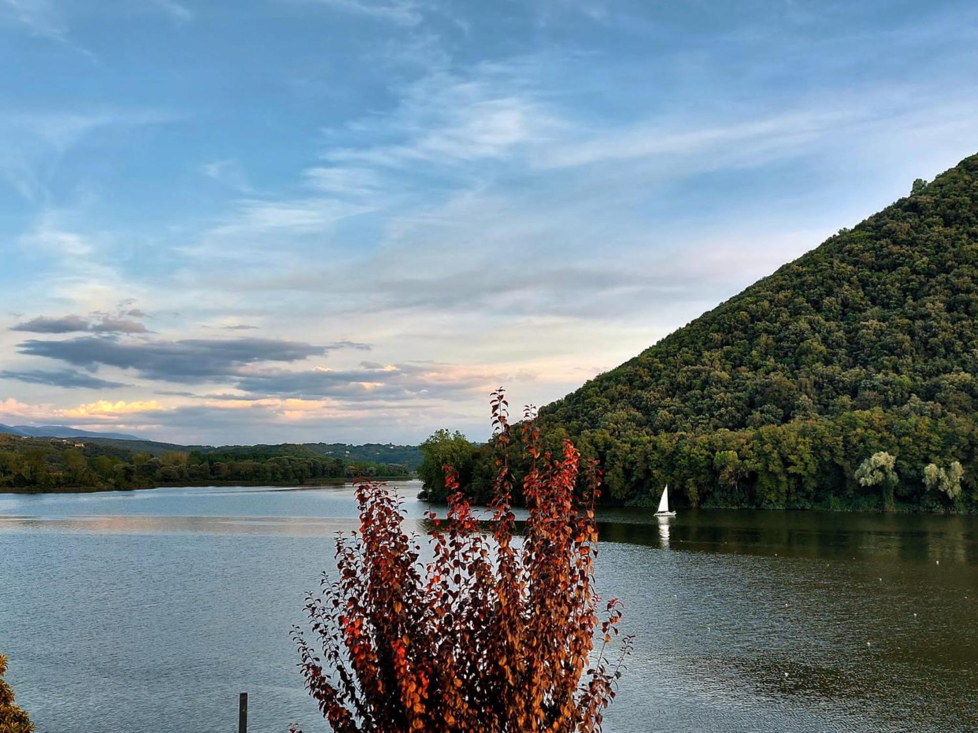 Le Finestre Sul Lago Piediluco Exteriör bild