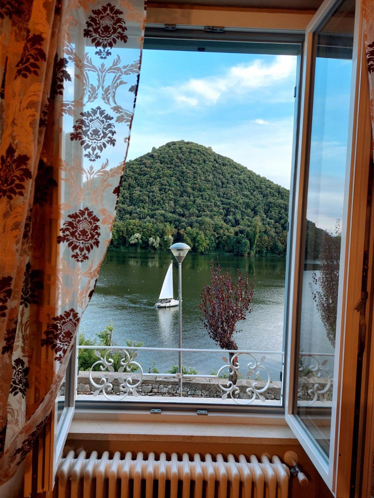 Le Finestre Sul Lago Piediluco Exteriör bild